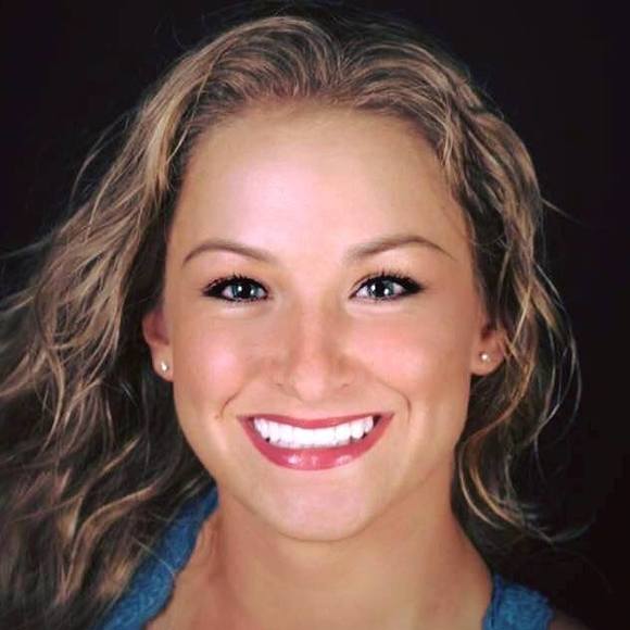 Meet your Posher, Jennifer - Picture 1 of 1